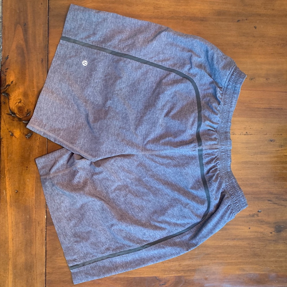 Lululemon pace breaker shorts - large